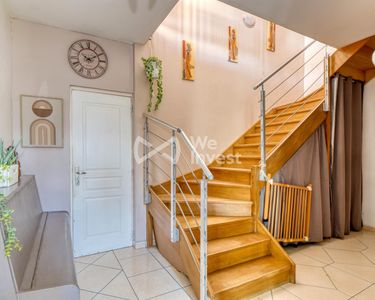 Maison 740 000 € - 203 m²
