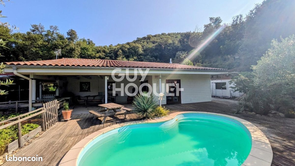 Maison 4 pièces 111 m² · à Saint-Georges-les-Bains · 111 m² · 395 000 €