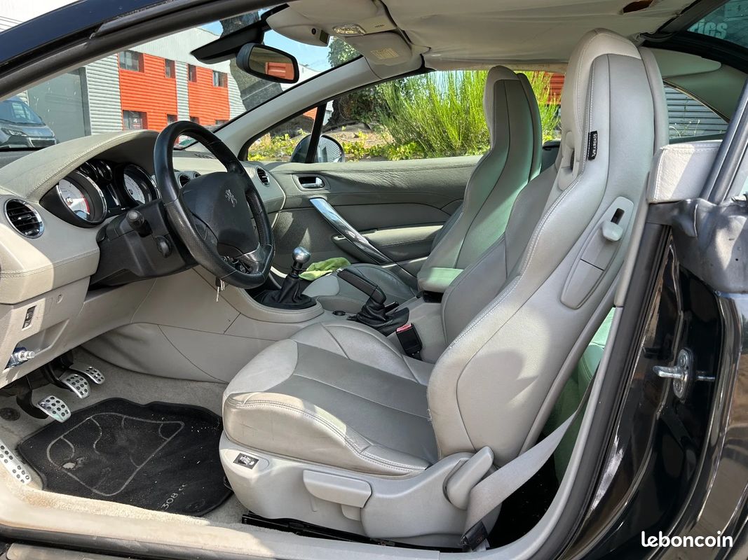 PEUGEOT 308 CC 2.0 HDi 16V 140ch FAP Féline (image 25)