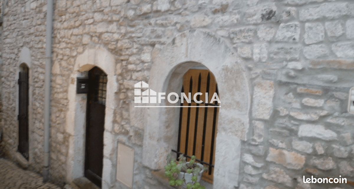 Maison 5 pièces 102 m² · à Vézénobres · 102 m² · 720 €/mois