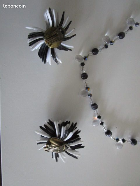 Parure collier ras de cou 41 cm + boucle oreilles oursin noir blanc (image 3)