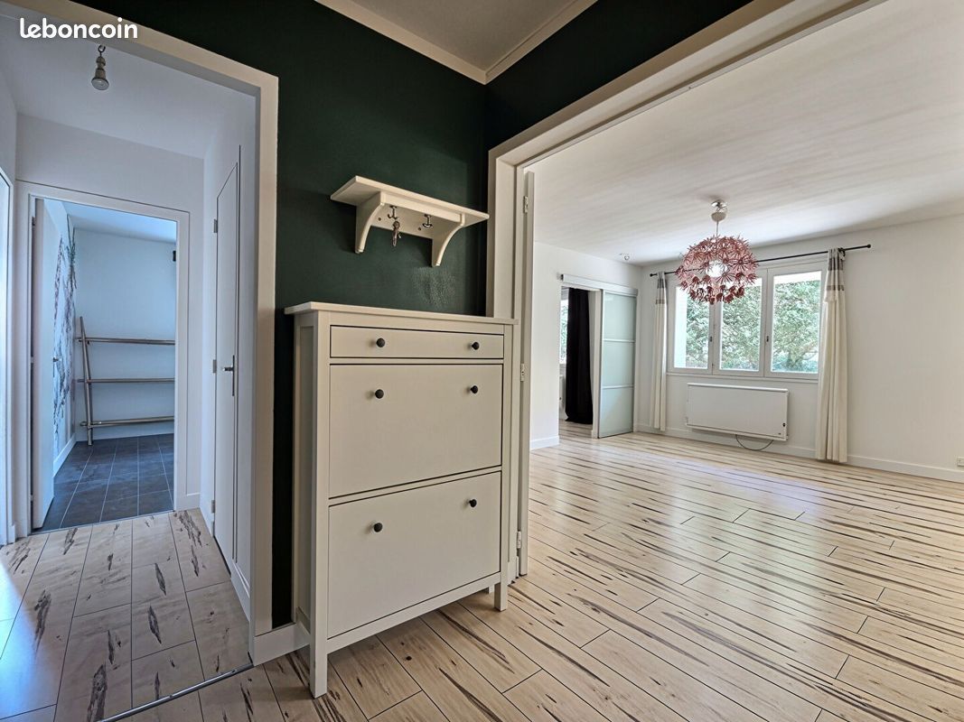 Appartement 4 pièces 77 m² · à Clermont-Ferrand · 77 m² · 805 €