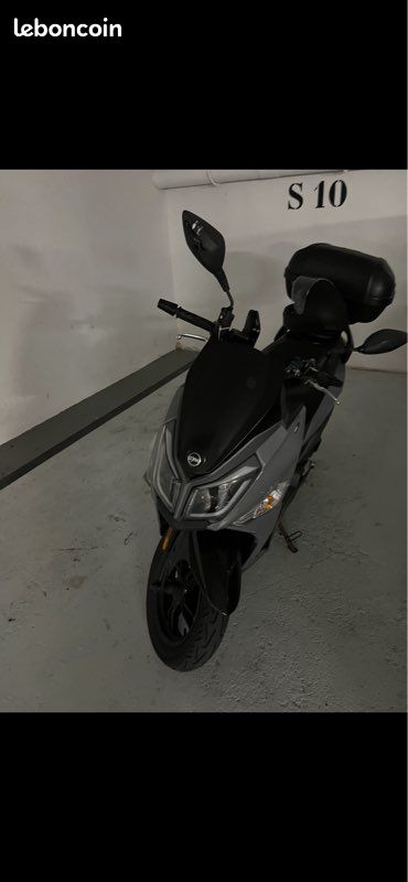 Scooter sym (image 2)