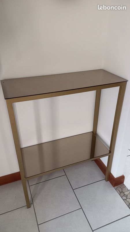 Console (image 1)