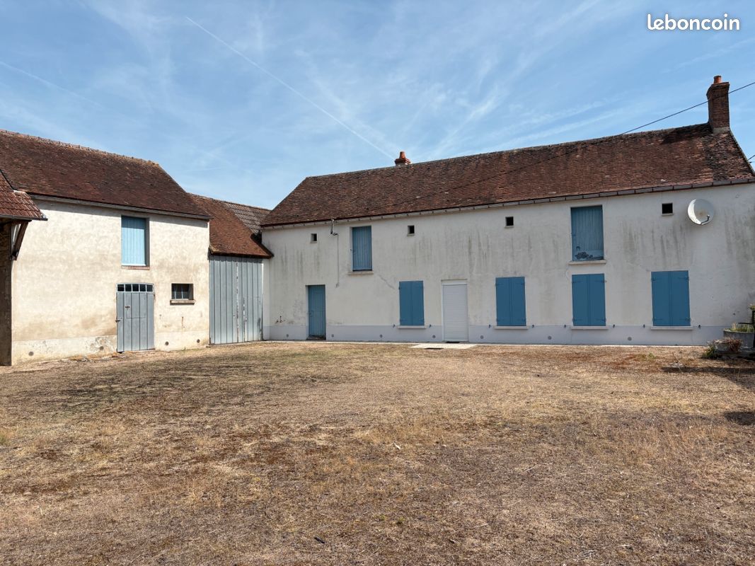 Maison 4 pièces 90 m² · à Chambon-la-Forêt · 90 m² · 115 000 €