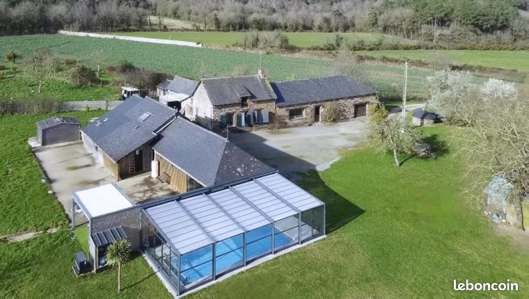 Longère 11 pièces 324 m²