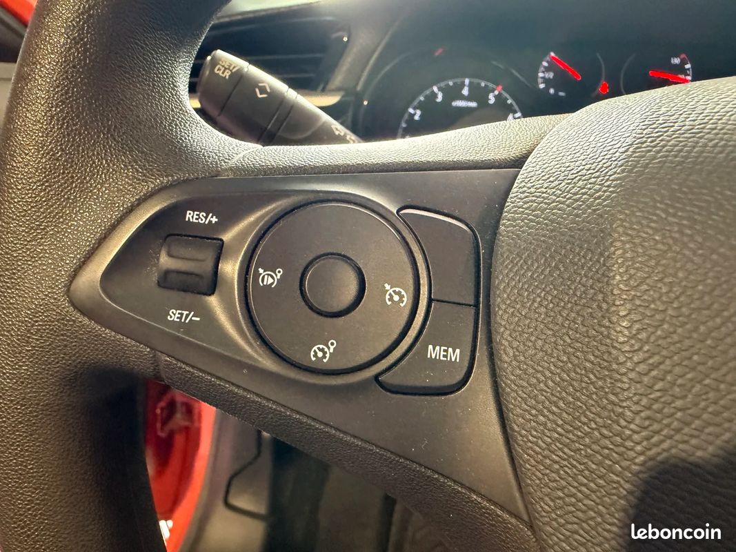 Opel CORSA 1.2 Turbo 100ch Edition - ENTRETIEN A JOUR - BOUGIES CHANGEES - PNEUS AVANTS NEUFS - CARPLAY (image 18)