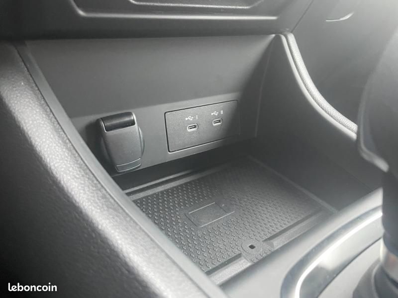 Renault Captur 1.6 E-Tech full hybrid 145ch Evolution (image 16)