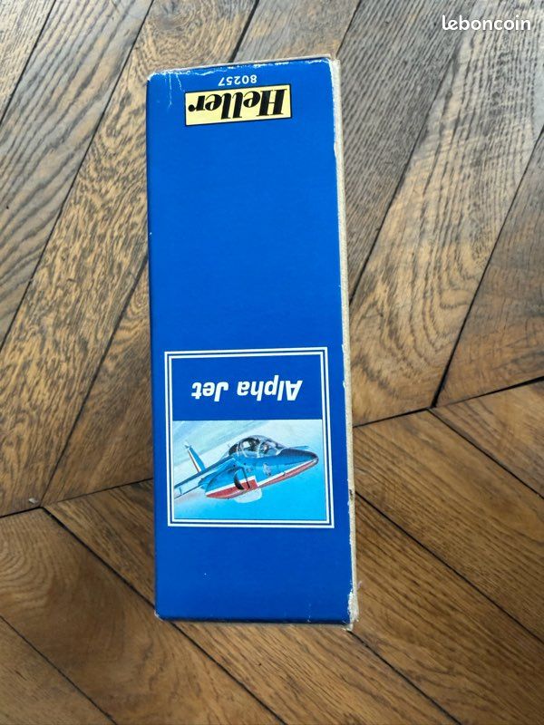 maquette avion - Alpha-jet Patrouille de France - 1/48 - Dassault
