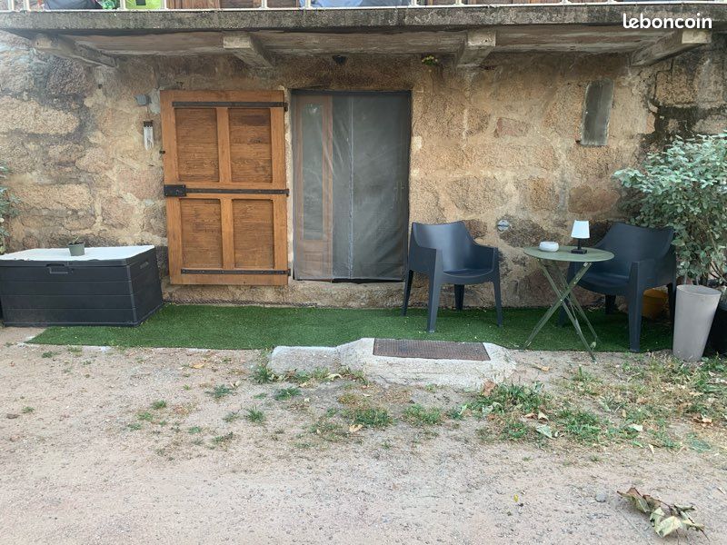 Appartement 1 pièce 18 m² · à San-Gavino-Di-Carbini · 18 m² · 650 €/mois