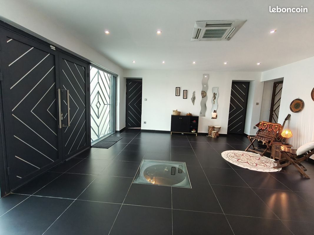 Maison 9 pièces 289 m² · à Bompas · 289 m² · 990 000 €