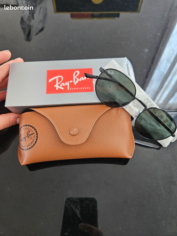 RayBan RB3681 lunettes de soleil neuves
Réf RB3681
Neuves avec boîte
Cadeau qui n'a pas convenu, je les revends donc (image 1)