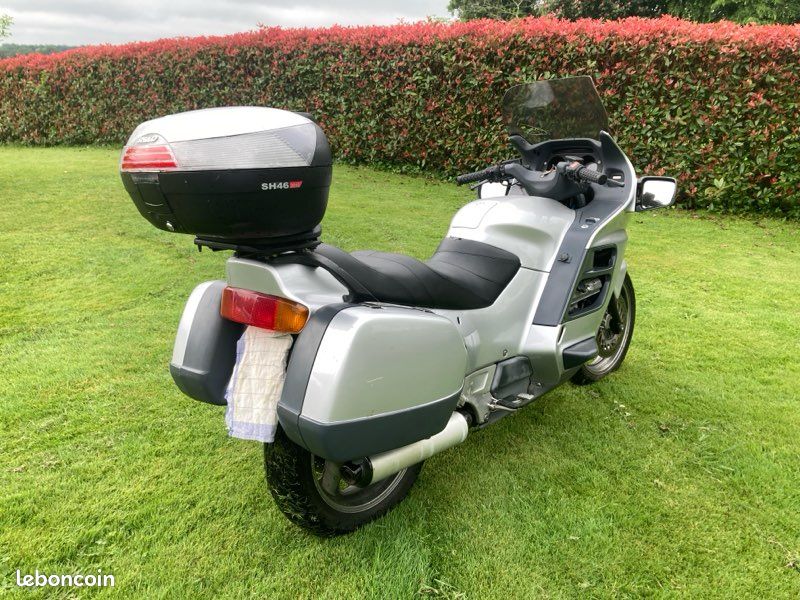 Honda 1100 st pan européan (image 2)