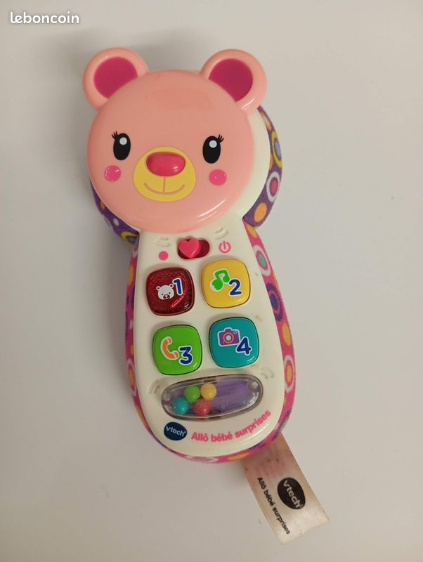 VTech - Allô Bébé Messages Magiques Bleu, Premier Téléphone Interactif, Parlant et Musical avec Enregistreur Vocal, Changeur de Voix et Effets Lumineux VTech - Allô Bébé Messages Magiques Bleu, Premier Téléphone Interactif, Parlant et Musical avec Enregistreur Vocal, Changeur de Voix et Effets Lumineux