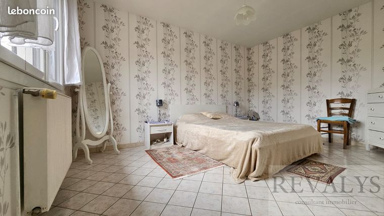 Maison 6 pièces 134 m² — 5