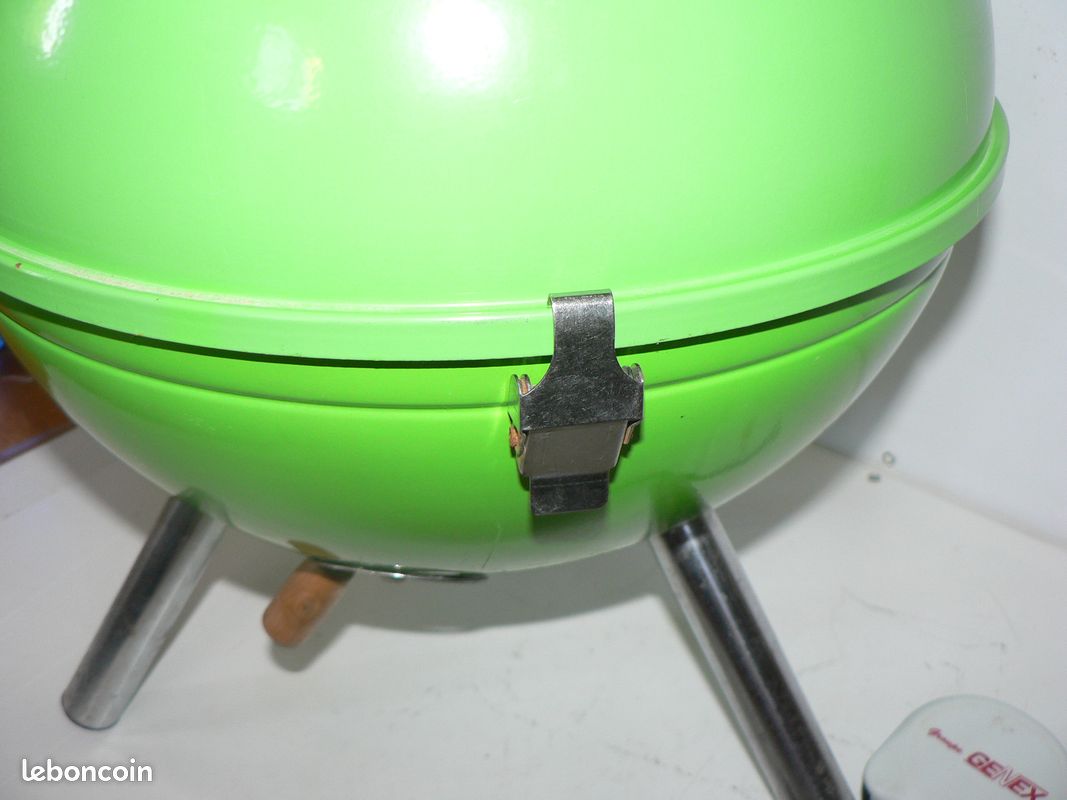 Petit barbecue boule vert pomme – compact, décoratif – très bon état (image 8)
