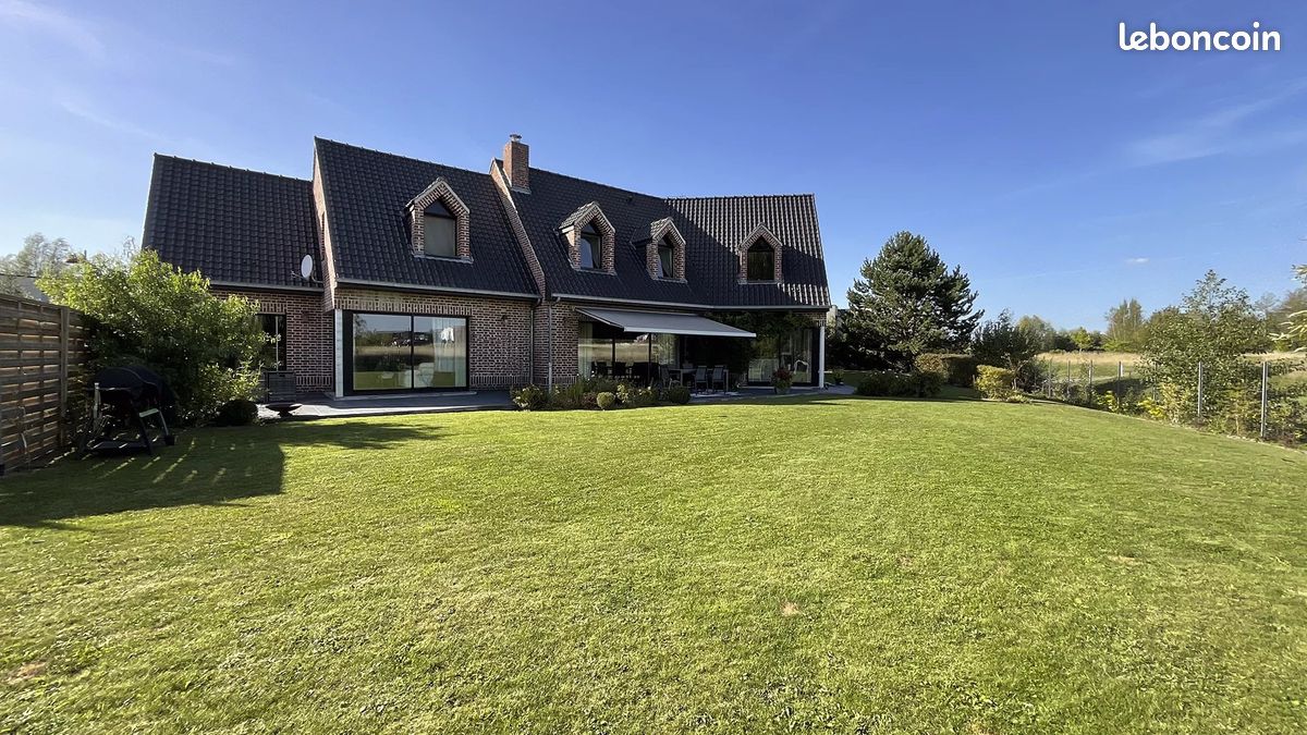 Maison 7 pièces 271 m² · à Mérignies · 271 m² · 1 250 000 €