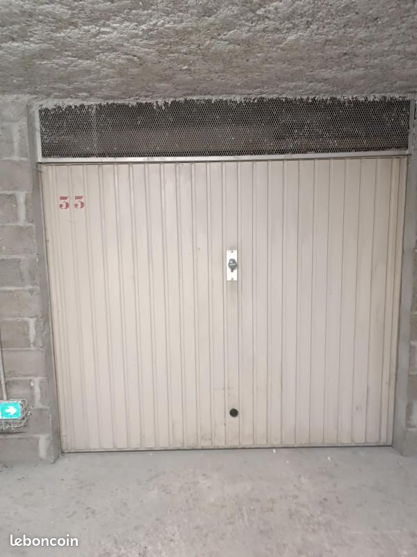 Parking 17 m² · à Launaguet · 17 m² · 95 €/mois