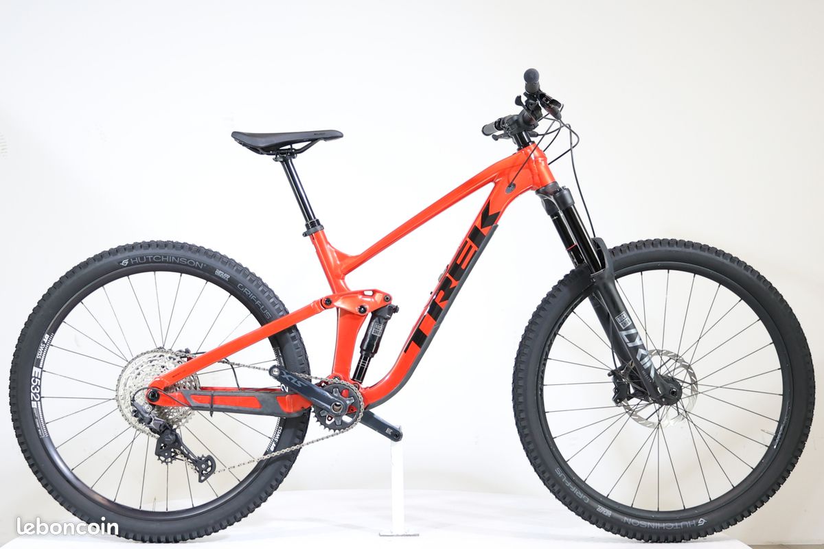 TREK Slash 7 Deore XT Yari 2023, VTT tout suspendu enduro, vélo en