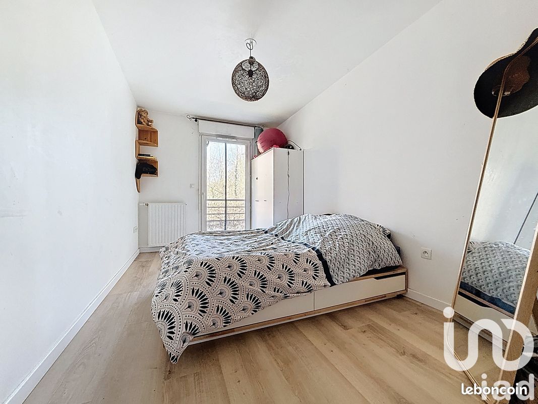 Appartement a louer  - 3 pièce(s) - 72 m2 - Surfyn