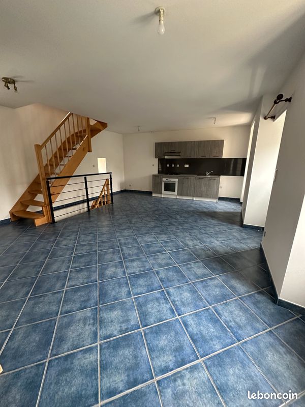 Maison 3 pièces 70 m² · à Saint-Aubin-de-Locquenay · 70 m² · 710 €/mois