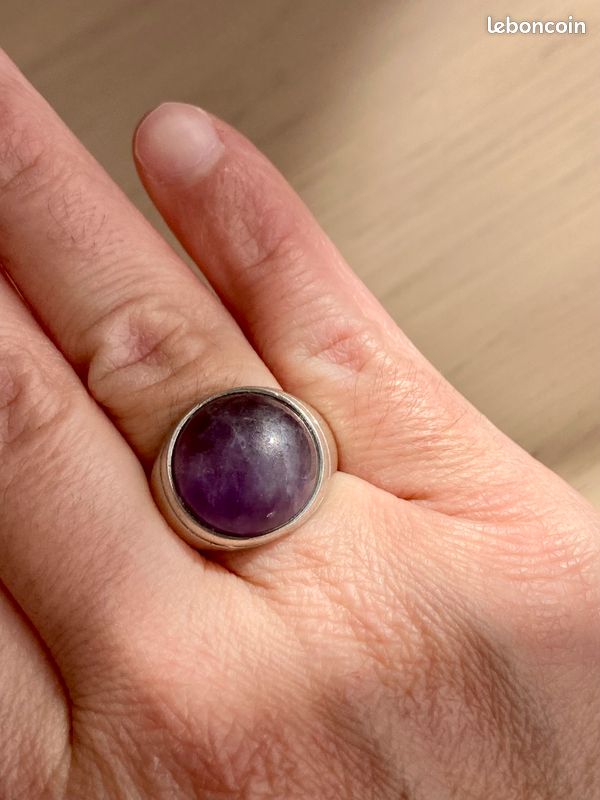 Bague ancienne en argent massif avec cabochon améthyste - Montres & Bijoux