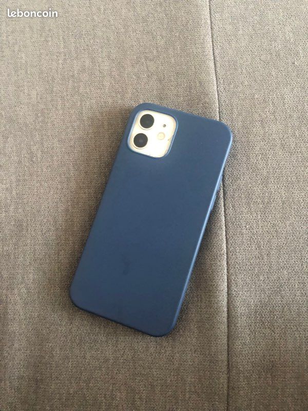 IPhone 12 (image 1)