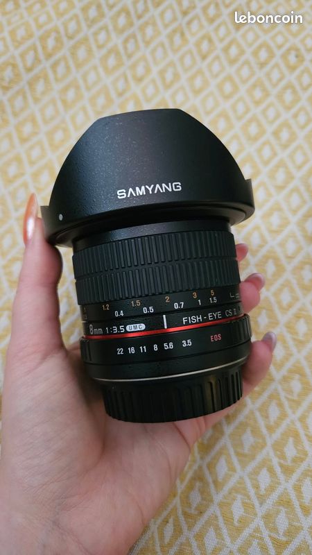 Objectif Fisheye Samyang 8mm f/3.5 UMC CS II - Monture Canon EF-S (image 2)