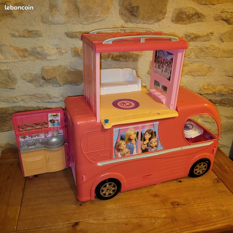 Camping car Barbie (image 1)