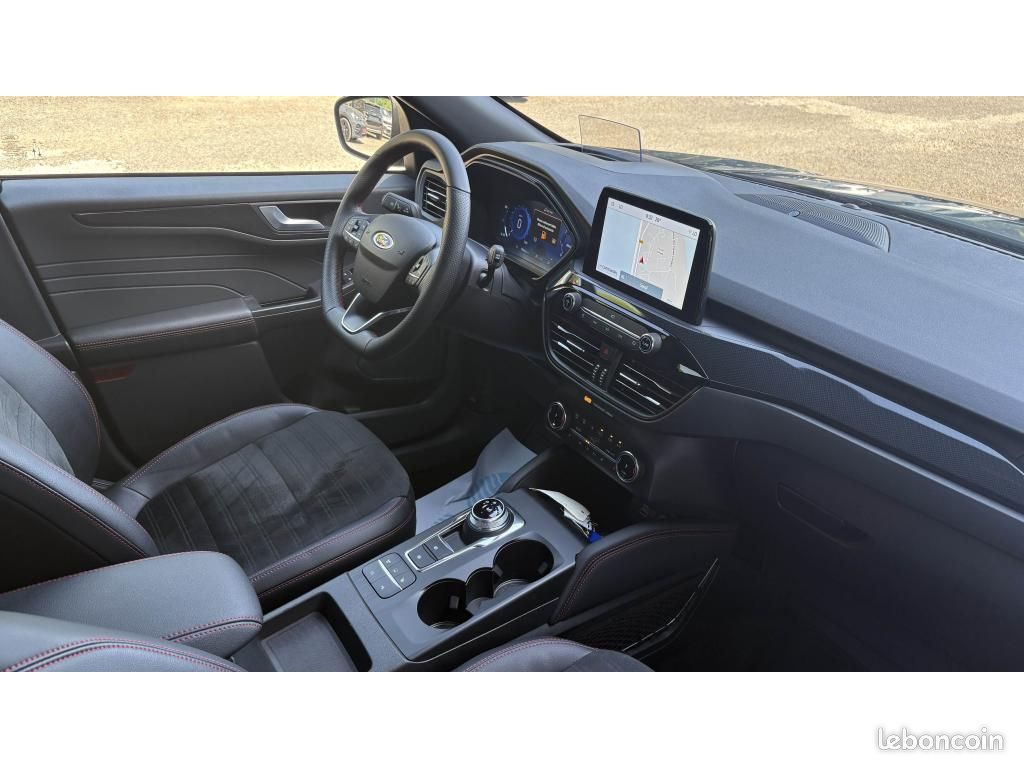 FORD KUGA 2.0 EcoBlue 120 BVA ST-Line X +ATTELAGE +PK TECHNO (image 24)