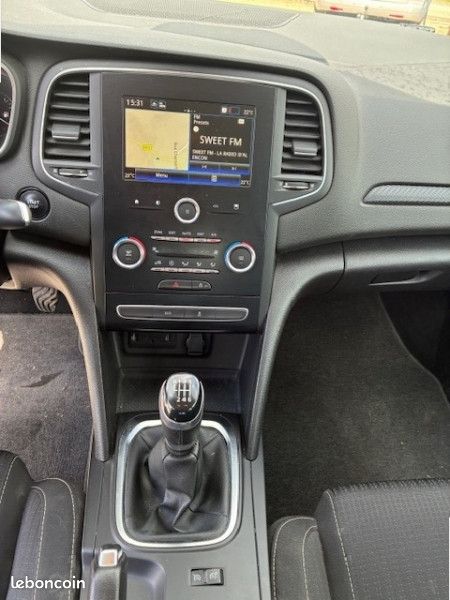 Renault MEGANE IV 1.5 BLUE DCI 115CH BUSINESS (image 6)