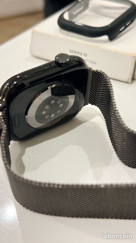 Apple Watch série 10 gps Téléphones Objets connectés