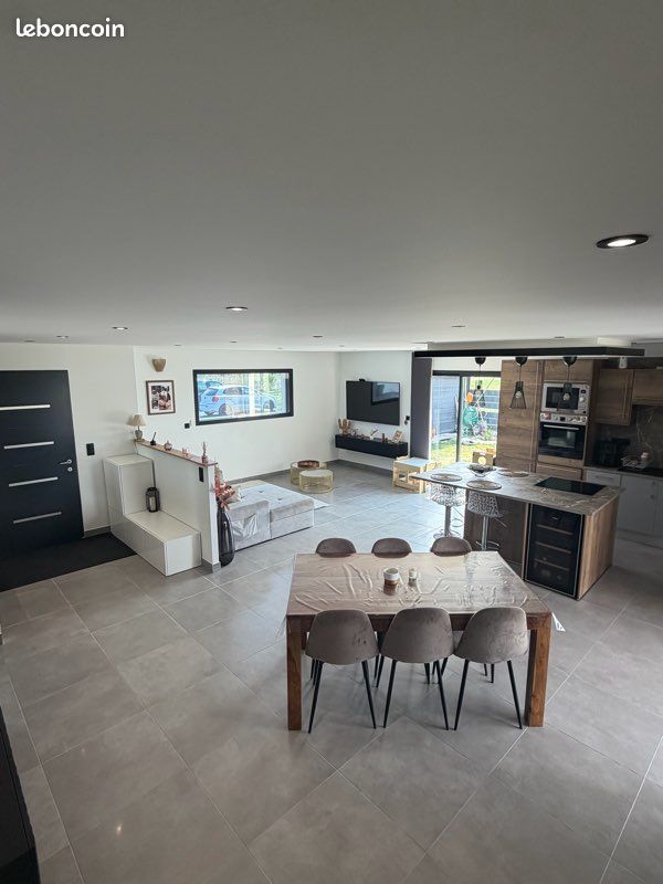 Maison 9 pièces 113 m² · à Chappes · 113 m² · 375 000 €