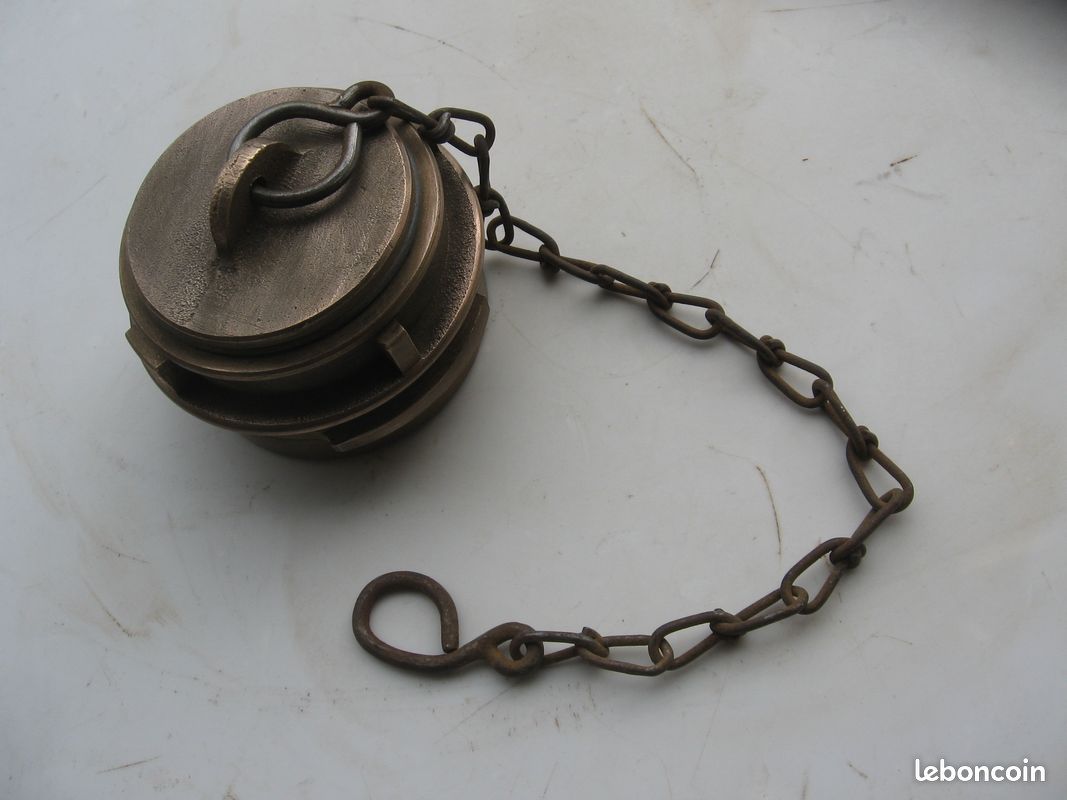 Bouchon de citerne (image 1)
