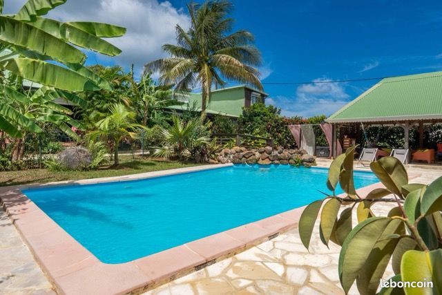 Maison 15 pièces 313 m² · à Sainte-Rose · 313 m² · 950 000 €