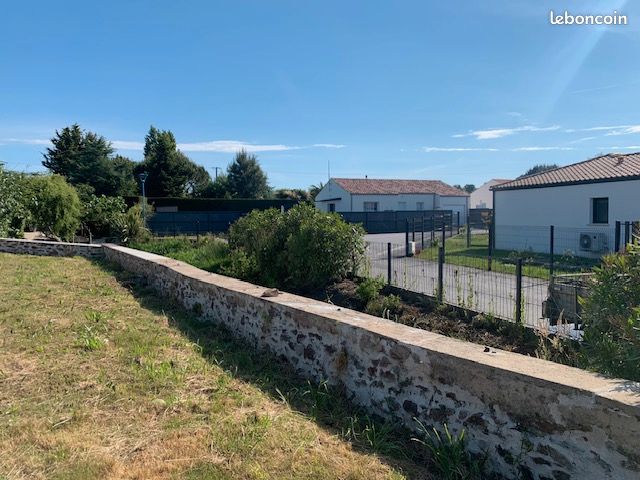 Terrain viabilisé · à Vairé · 95 000 €