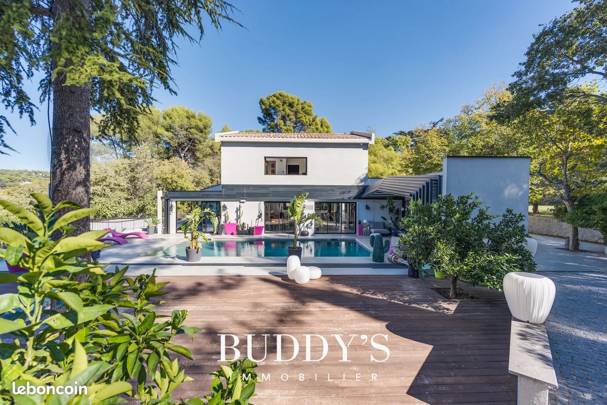Maison 268 m² · à Marseille · 268 m² · 2 550 000 €