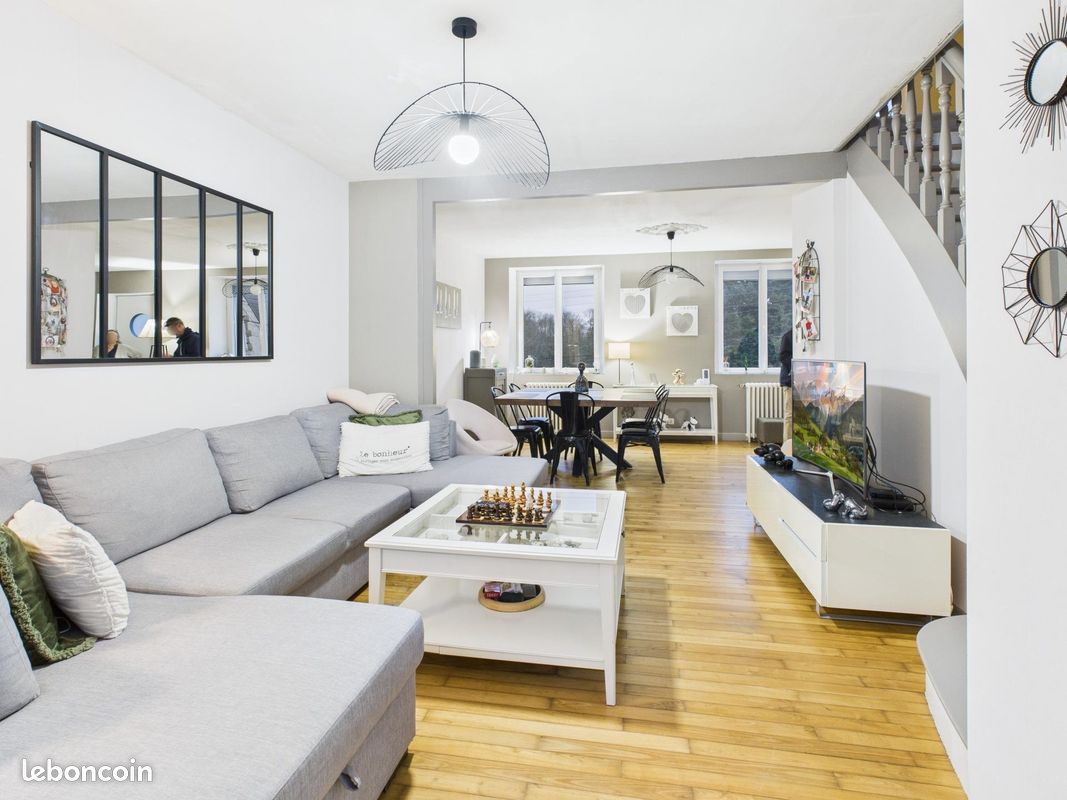 Maison 5 pièces 120 m² · à Saint-Martin-des-Champs · 120 m² · 241 000 €