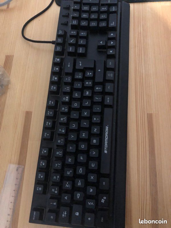 Clavier,sourie et tapie (image 2)