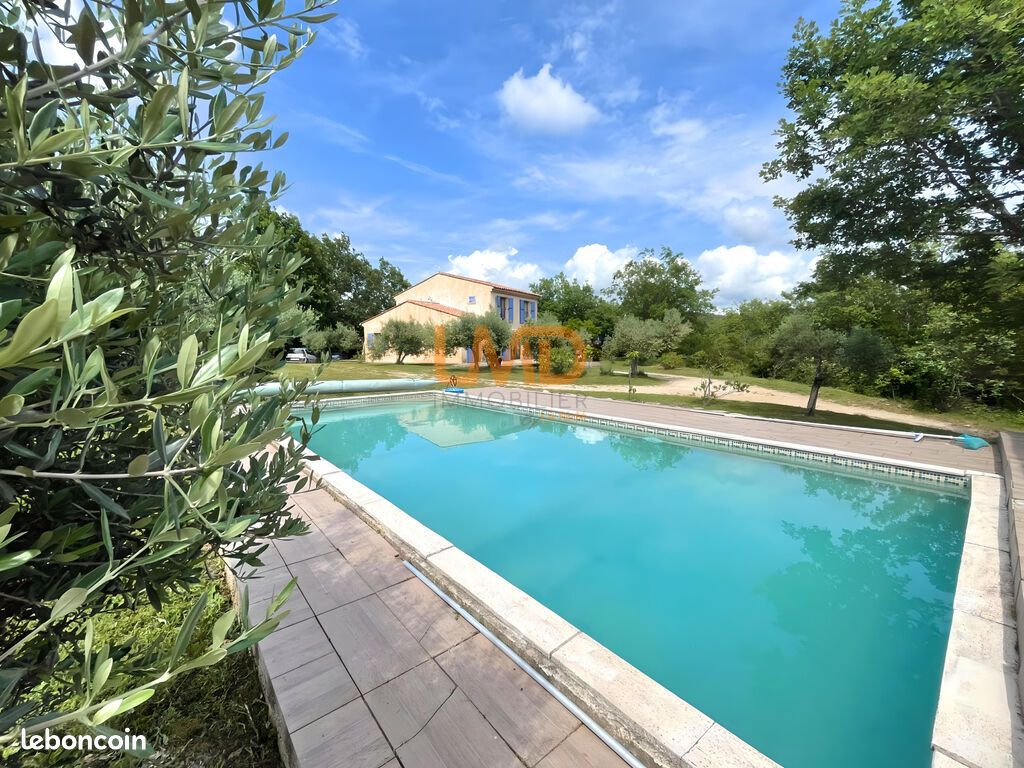 Maison 5 pièces 170 m² · à Châteaudouble · 170 m² · 509 000 €