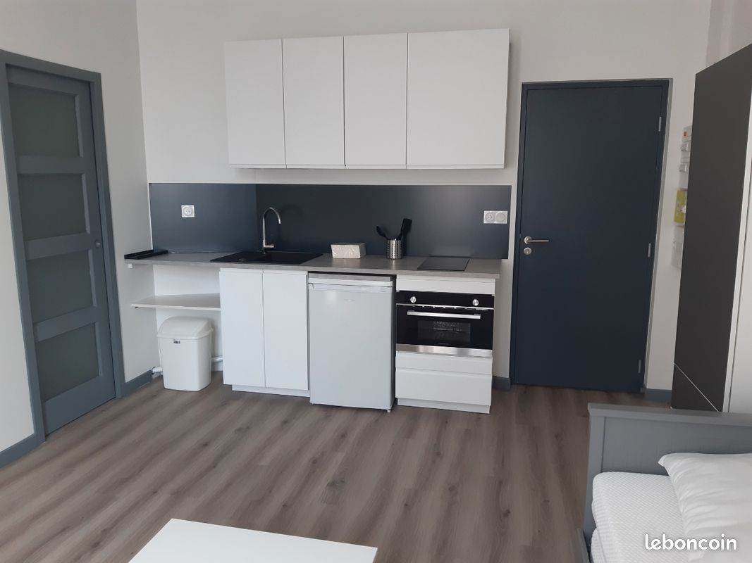 Appartement 1 pièce 22 m² · à Vénissieux · 22 m² · 670 €/mois