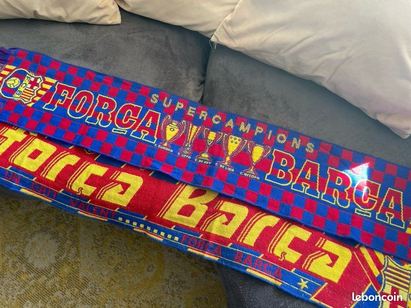 Écharpe Football Officiel F.C Barcelone Mes Que un