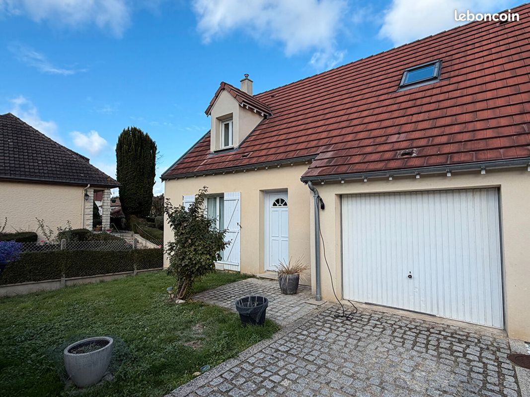 Maison 5 pièces 84 m² · à Nogent-le-Roi · 84 m² · 231 000 €