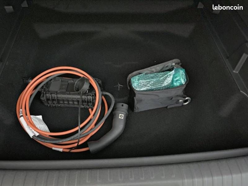 Peugeot 3008 Plug-in Hybrid 195 e-DCS7 GT (image 14)