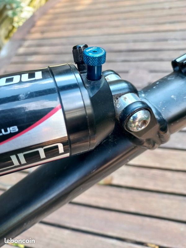 Cadre suspendu decathlon rockrider Équipements vélos