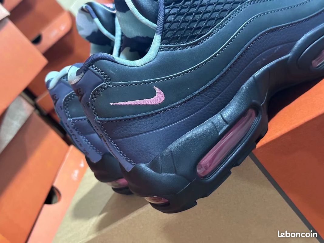 Corteiz Nike Air Max 95 Bleu Et Noir Nike Air Max 95 SP Corteiz