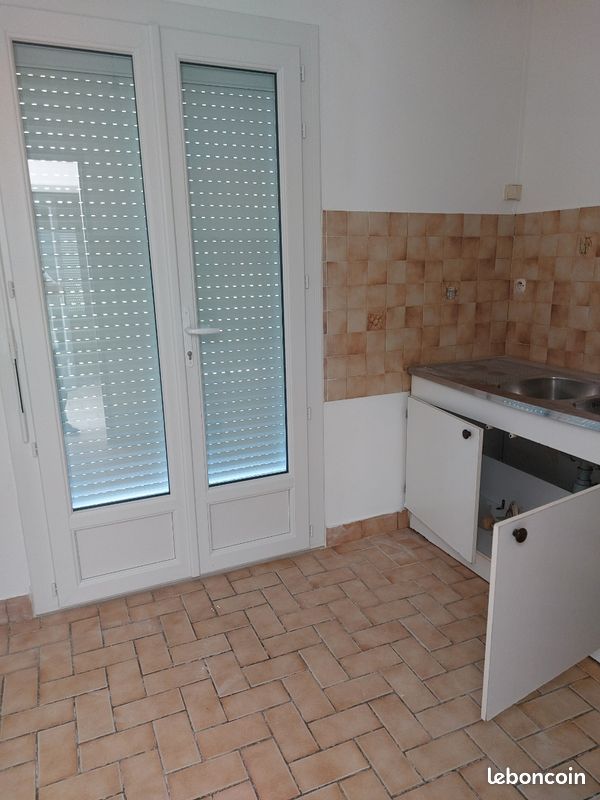 Maison 3 chambres · à Courgenard · 168 000 €