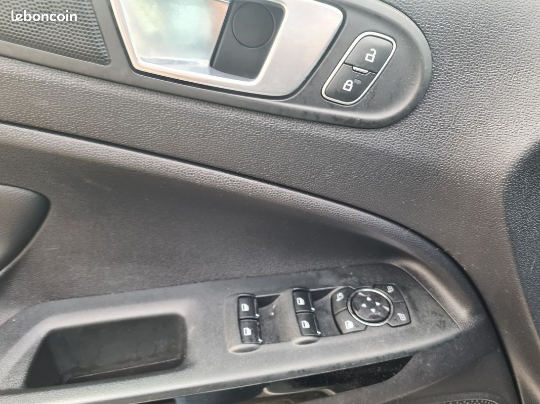 Ford ECOSPORT 1.0 ECOBOOST 125CH TITANIUM (image 4)