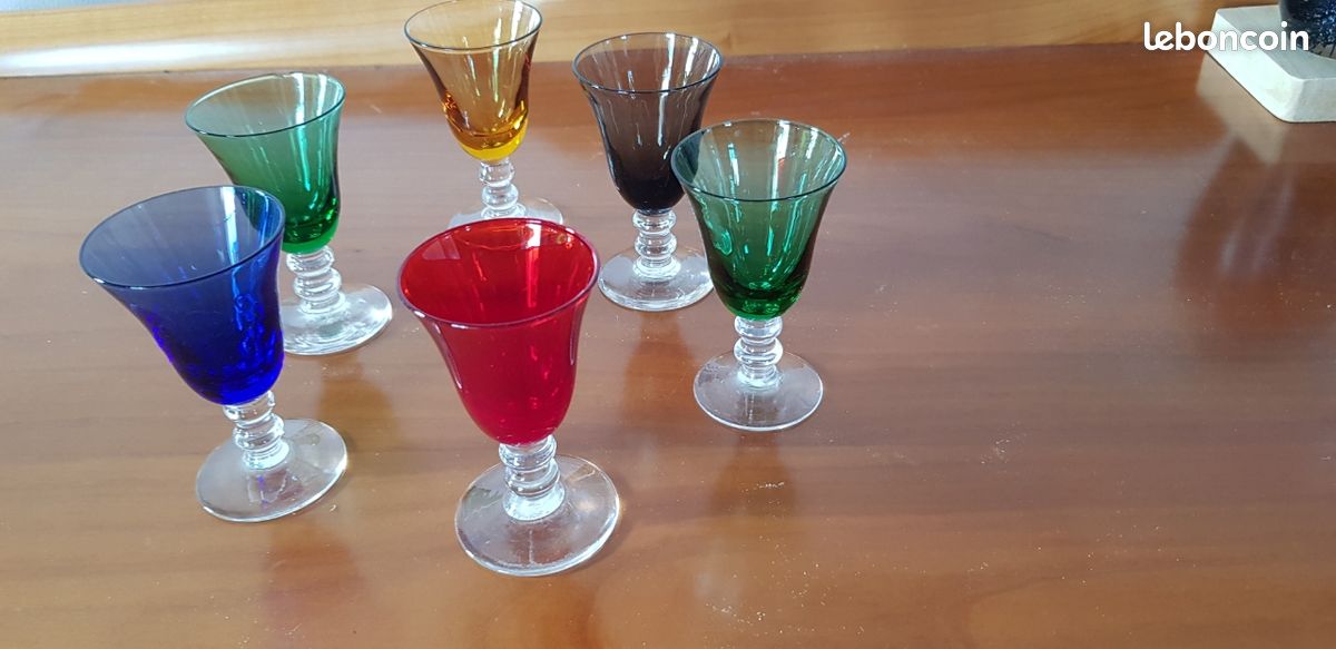 9 verres liqueur (image 2)
