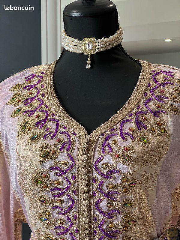Caftan double ou Takchita neuf Jawhara violet pastel M/Xl Vêtements
